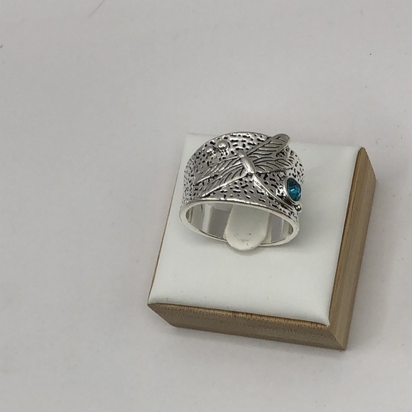 Dragonfly Ring Hammered Metal Style Blue Rhinestone Silver Tone Size 11 - Picture 9 of 13